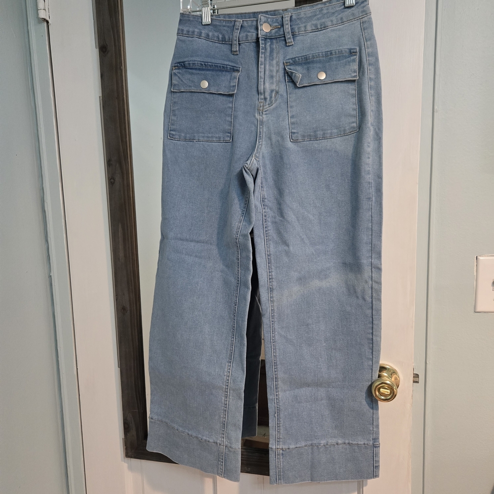 Light Blue Wide-Leg Women's Jeans